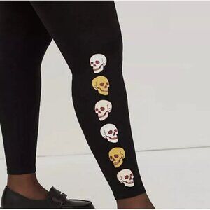 Black Premium Legging With Side Skull Bolt Detail